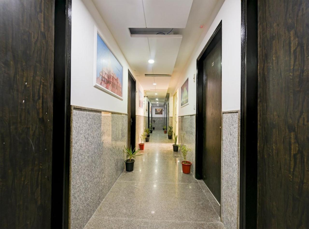 Hotel Rosewood A Family Near Delhi Airport New Delhi